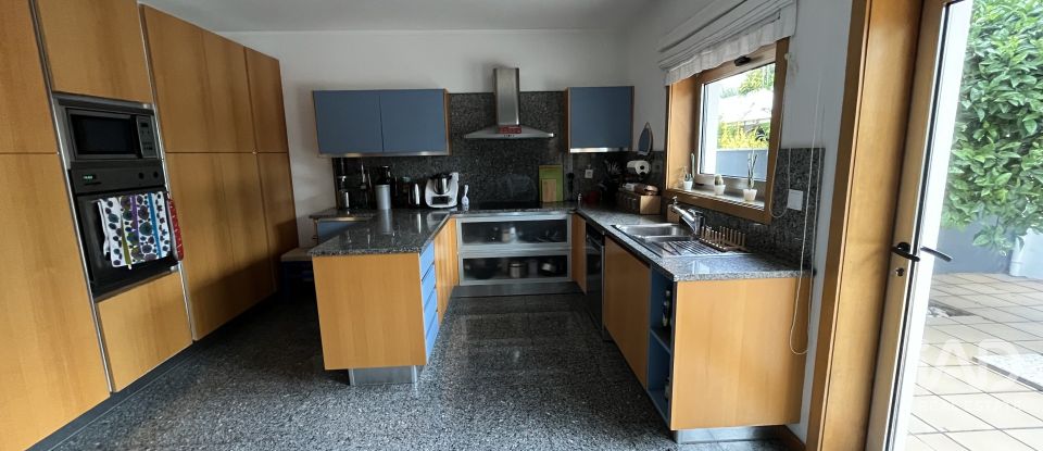 Maison T4 à Gondomar (São Cosme), Valbom e Jovim de 284 m²