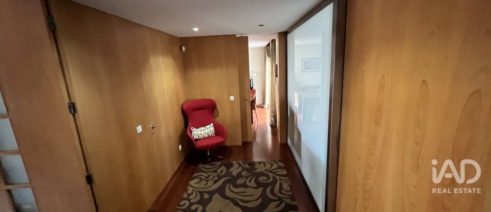 Maison T4 à Gondomar (São Cosme), Valbom e Jovim de 284 m²