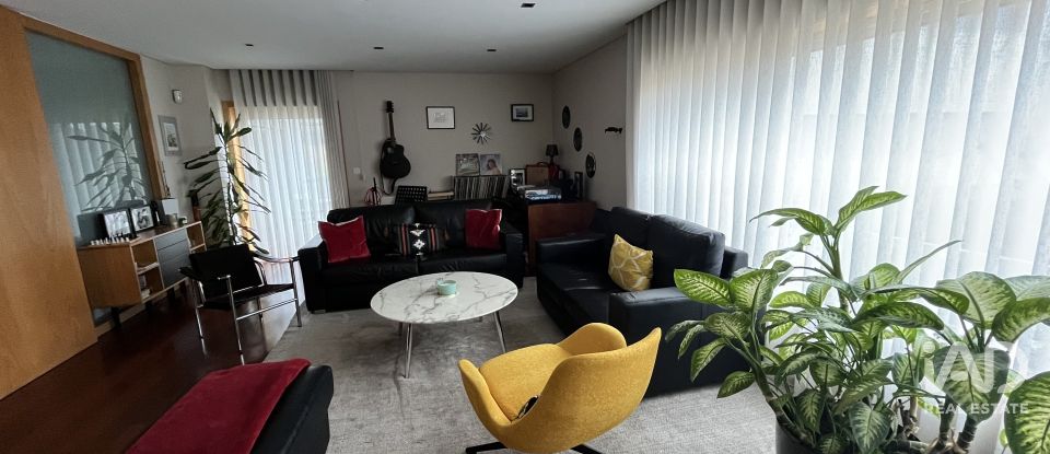 Maison T4 à Gondomar (São Cosme), Valbom e Jovim de 284 m²