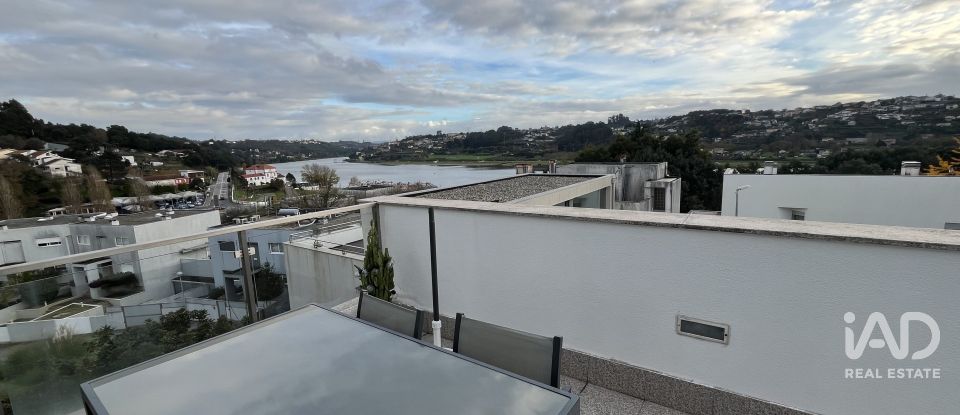 Maison T4 à Gondomar (São Cosme), Valbom e Jovim de 284 m²