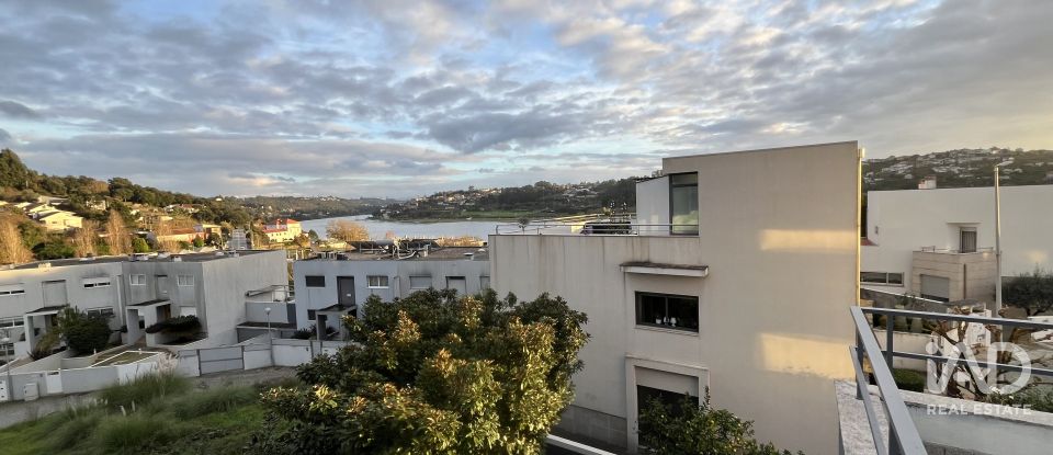 Maison T4 à Gondomar (São Cosme), Valbom e Jovim de 284 m²