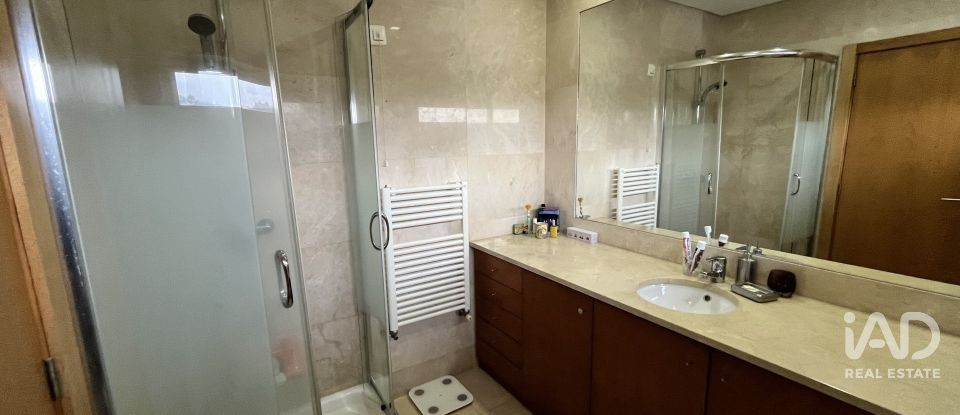 Maison T4 à Gondomar (São Cosme), Valbom e Jovim de 284 m²