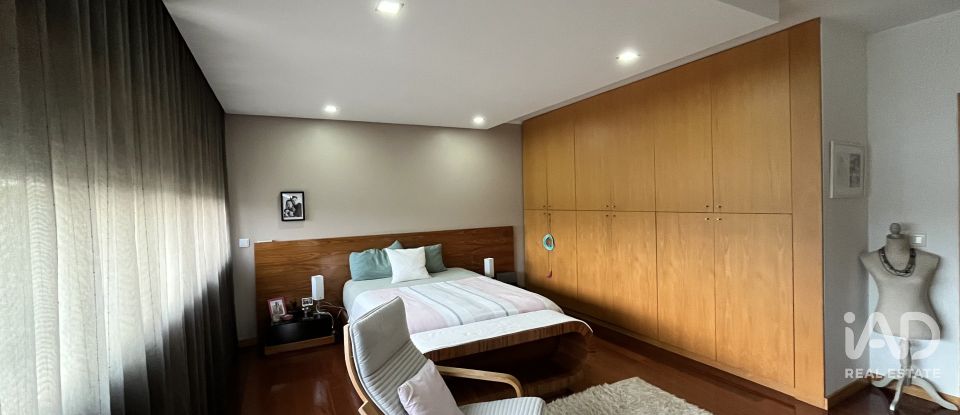 Maison T4 à Gondomar (São Cosme), Valbom e Jovim de 284 m²