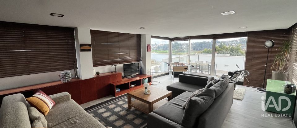 Maison T4 à Gondomar (São Cosme), Valbom e Jovim de 284 m²