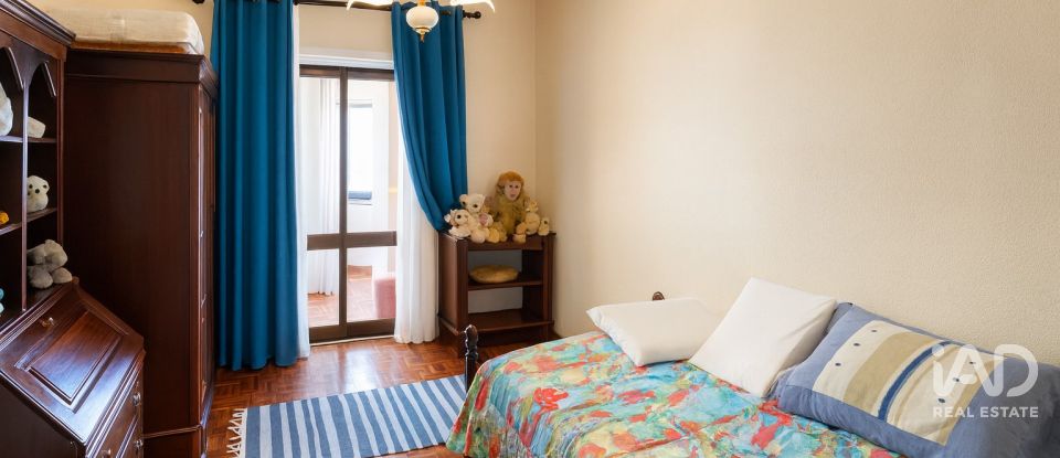 Moradia T4 em Ericeira de 204 m²