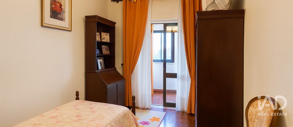 Moradia T4 em Ericeira de 204 m²